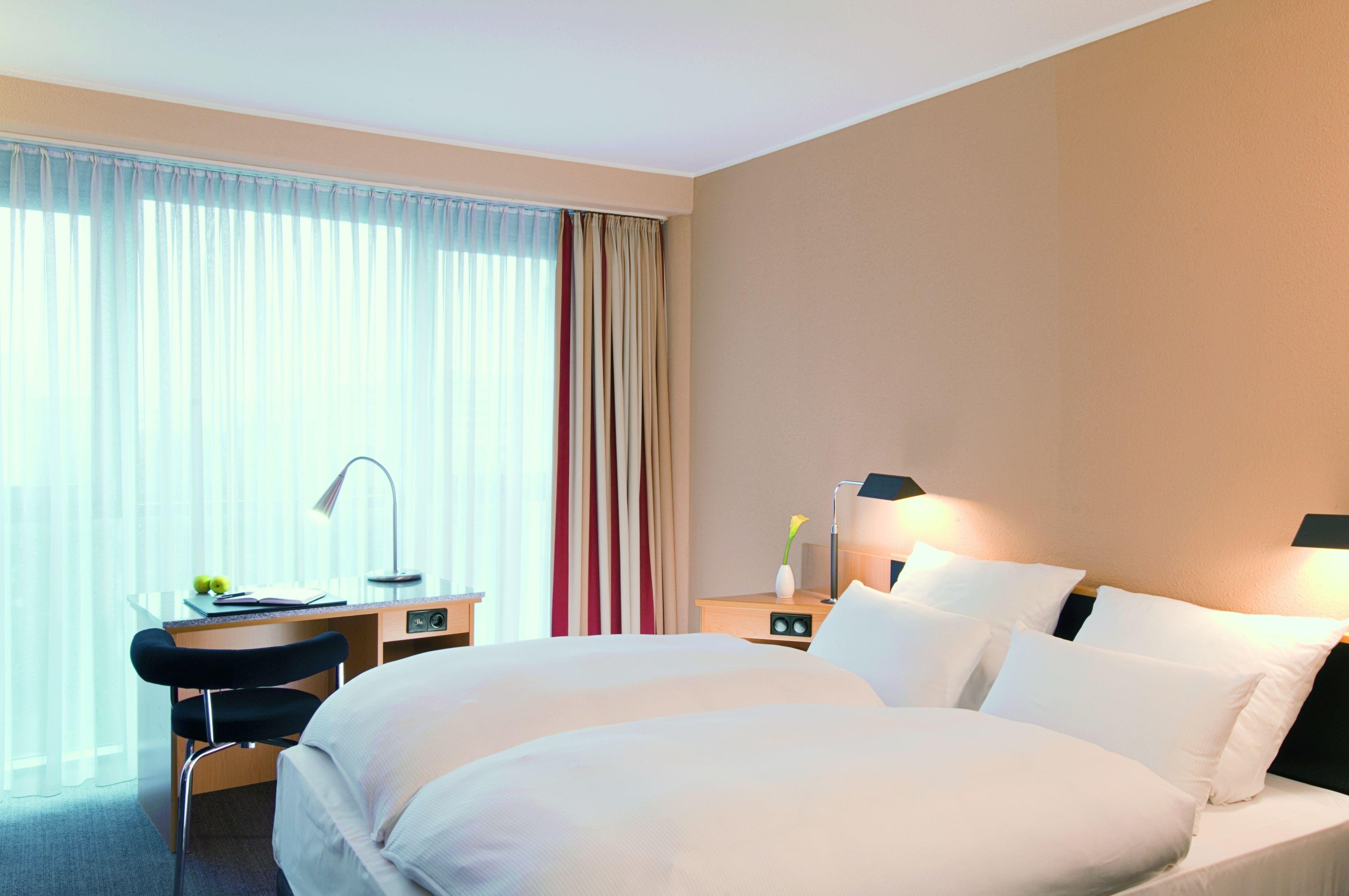Nh Hotel 4*