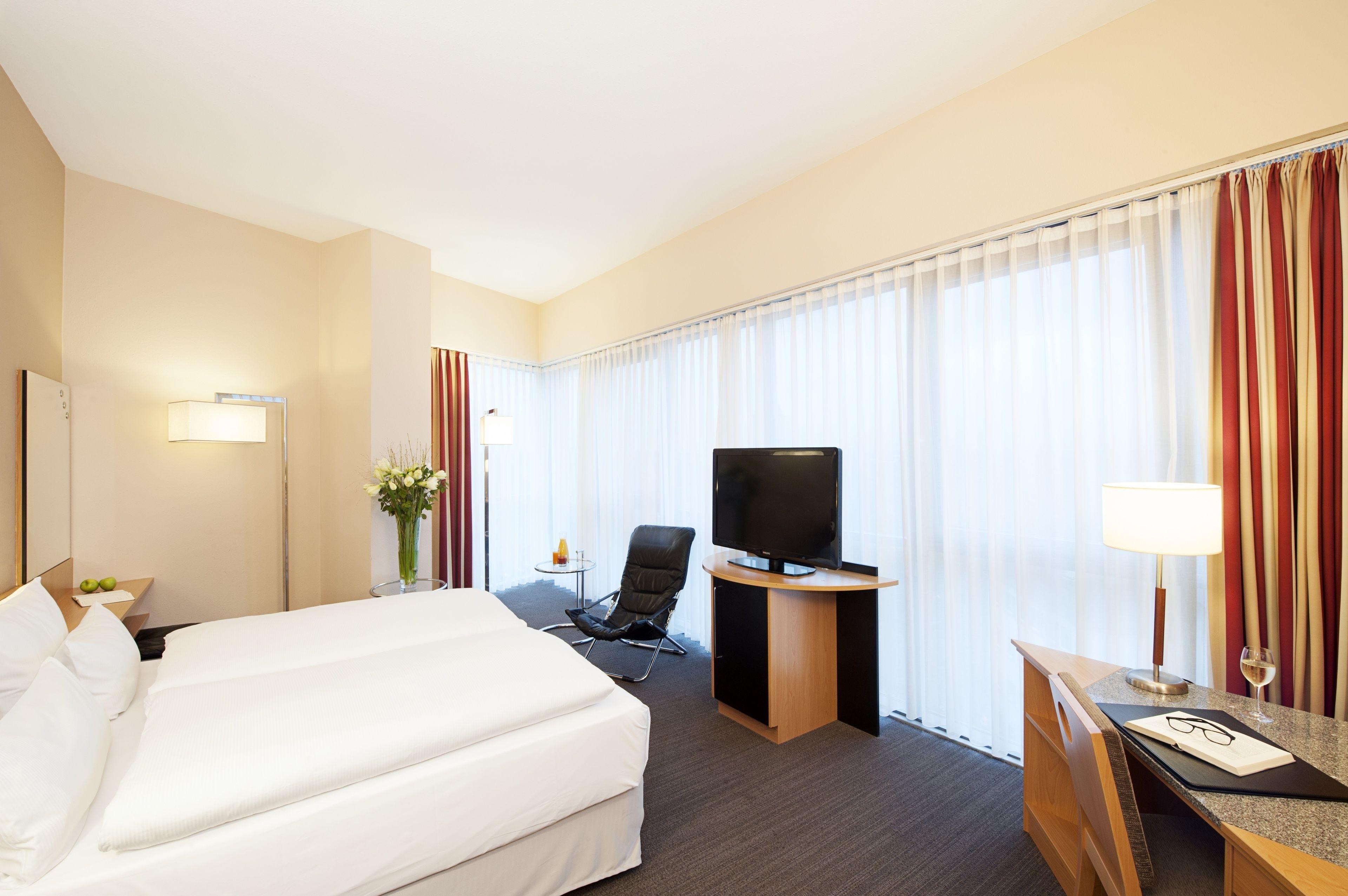 Nh Hotel 4*